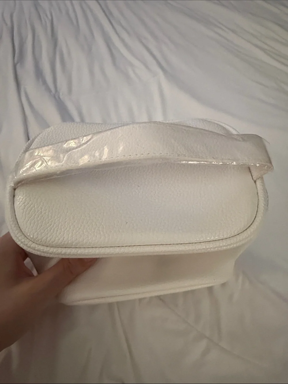 OBAGI Medical Cosmetic/Skincare Travel Case | White Exterior